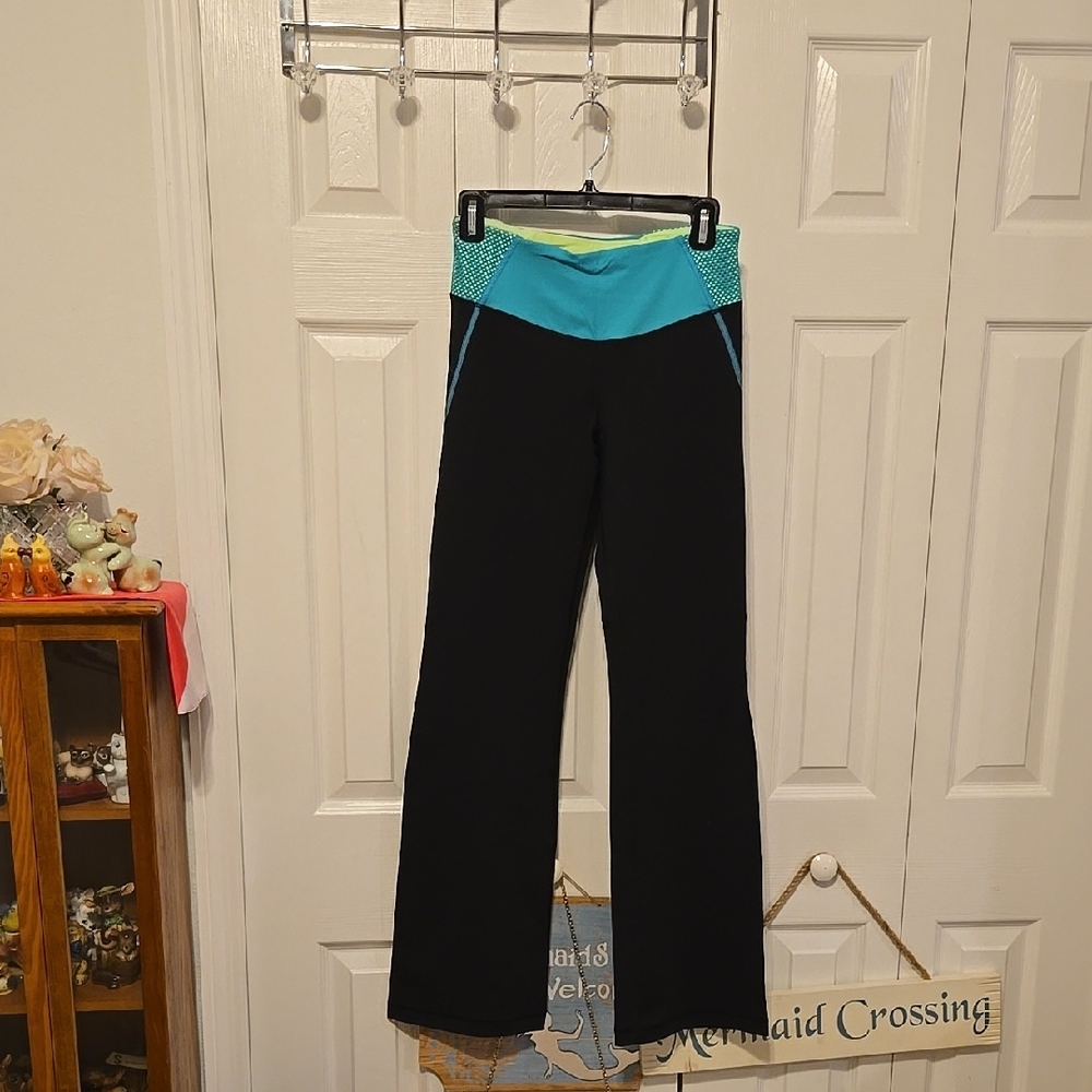 Black and Blue Yoga Pants